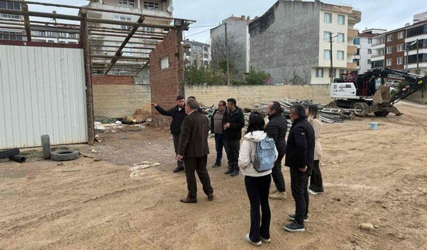 İncelemelerde Bulundu